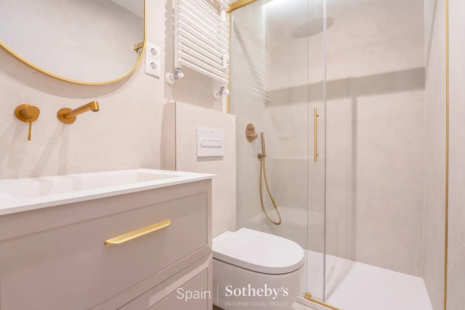 Baño de Ático en venta en Madrid con Aire acondicionado, Calefacción y Terraza