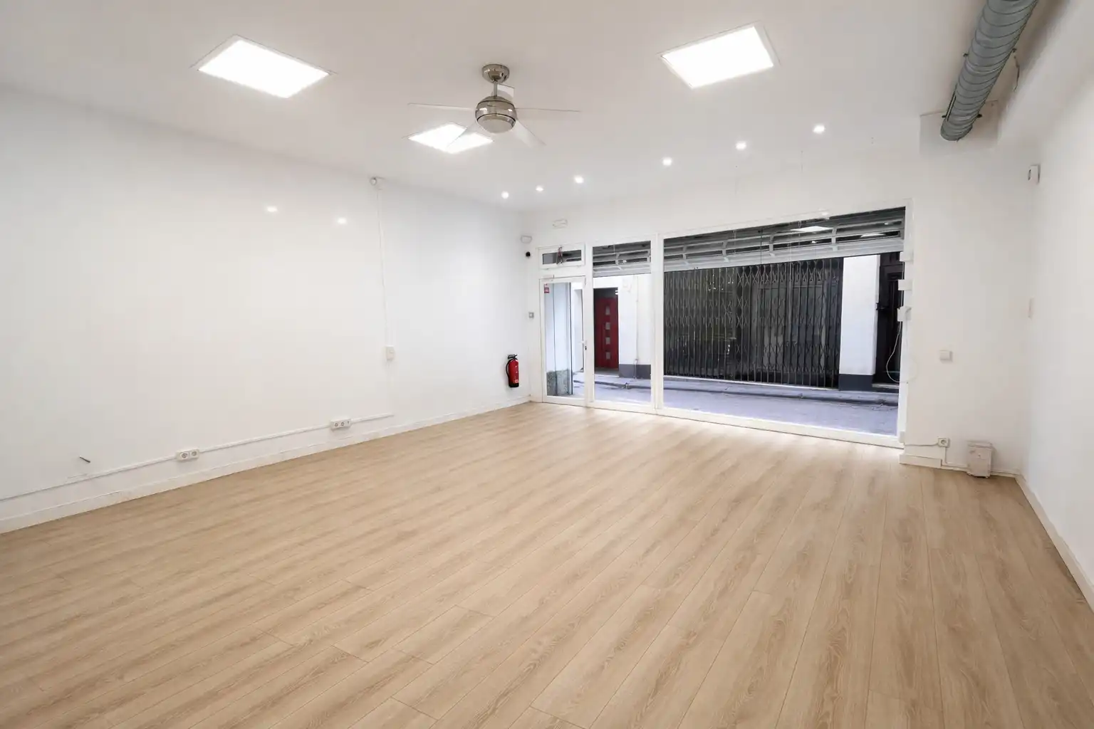 Commercial properties for rent in Sant Pol de Mar  with Parquet flooring