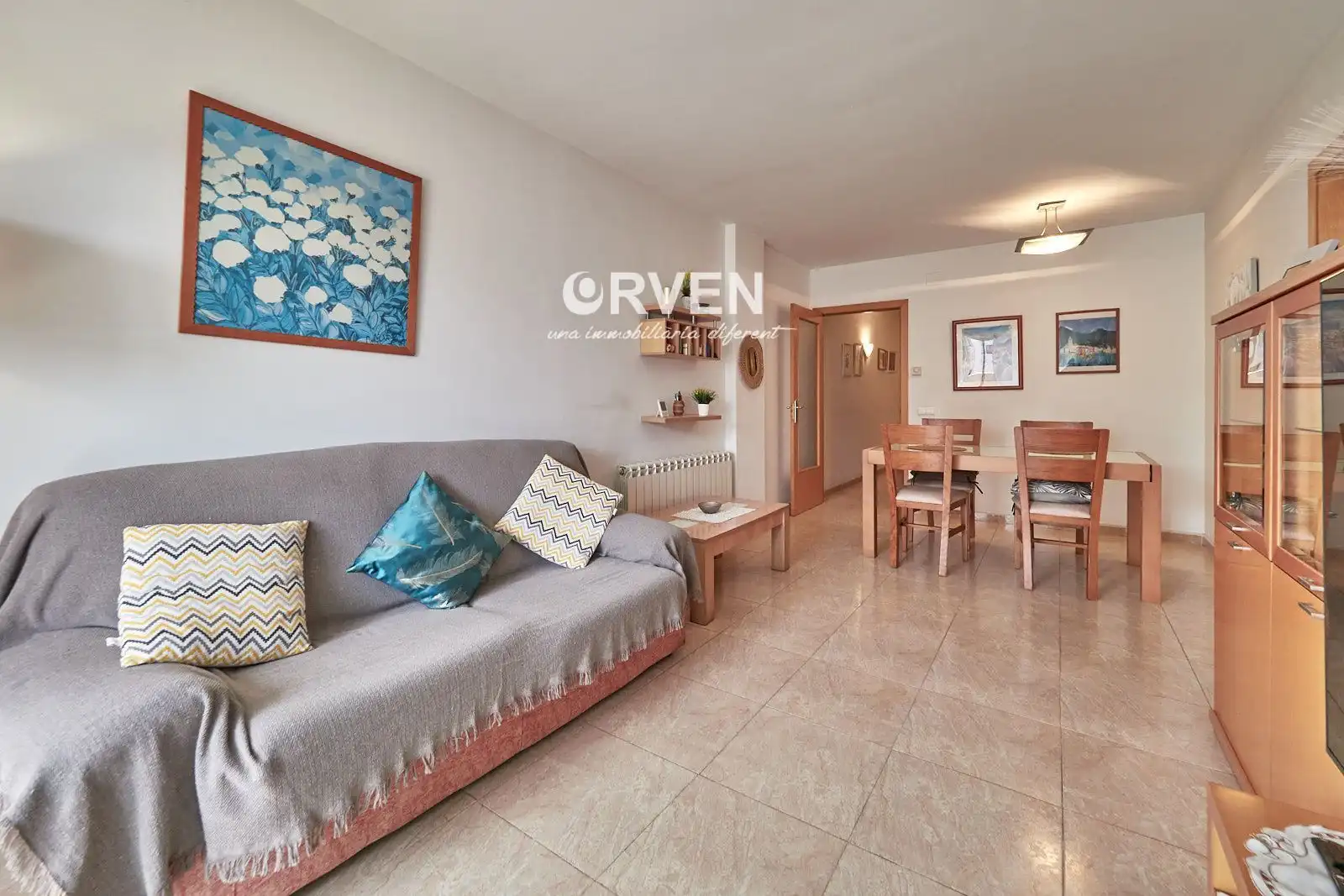 Sala de estar de Piso en venta en El Vendrell con Calefacción, Terraza y Amueblado