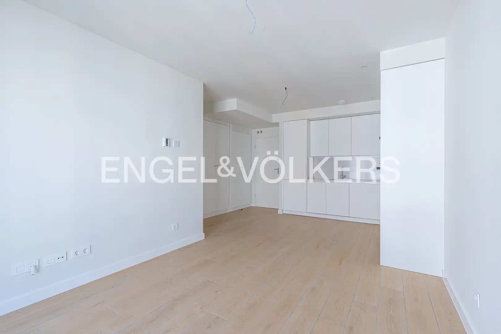 Living room of Flat for rent in Madrid  with Air Conditioner, Heating and Swimming Pool