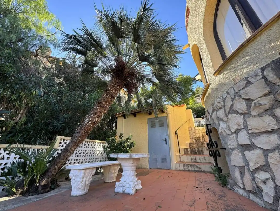 Garten von Haus oder Chalet zum Verkauf in Calpe / Calp mit Klimaanlage, Heizung und Privatgarten