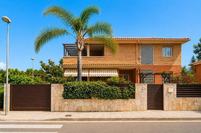 Casa-chalet en Venta en Carrer Cap de Tortosa en Mas de Clariana