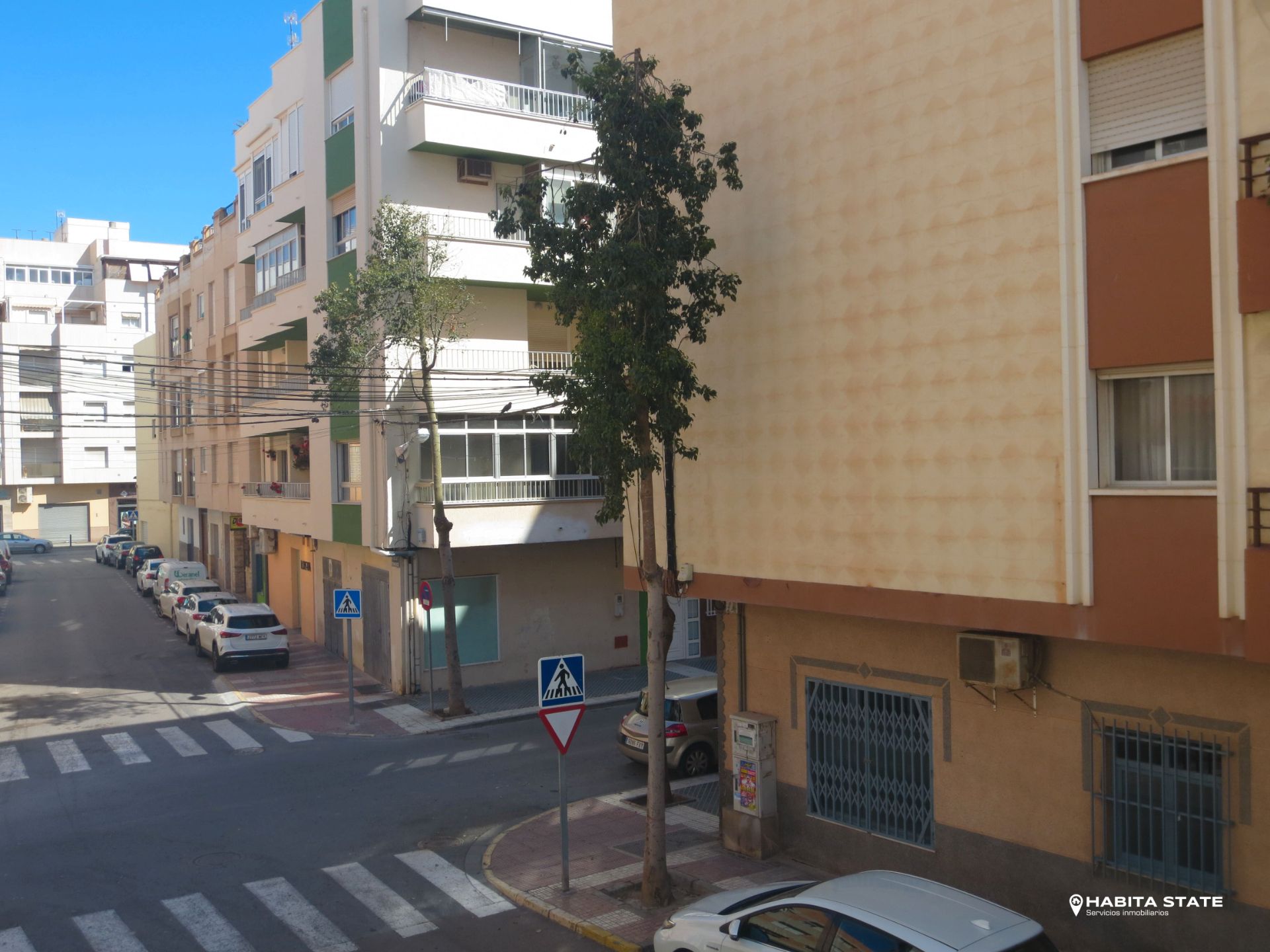Vista exterior de Pis en venda en Adra amb Aire condicionat, Calefacció i Terrassa