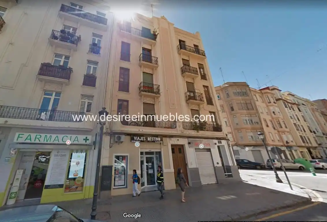 Duplexes for rent in Carrer de Pere Aleixandre, Mont-Olivet