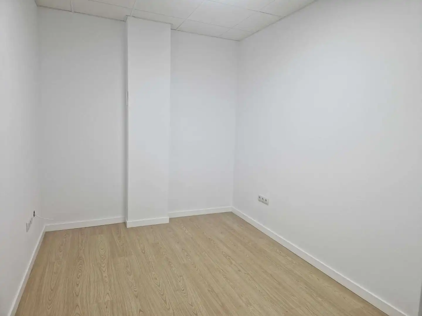 Schlafzimmer von Geschaftsraum zur Miete in Ames
