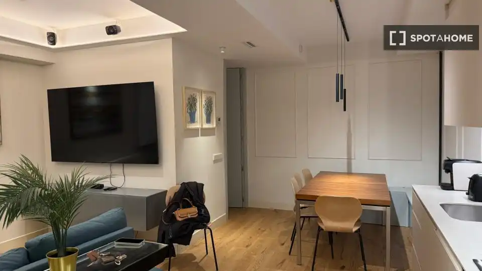 Comedor de Piso de alquiler en Chamberí