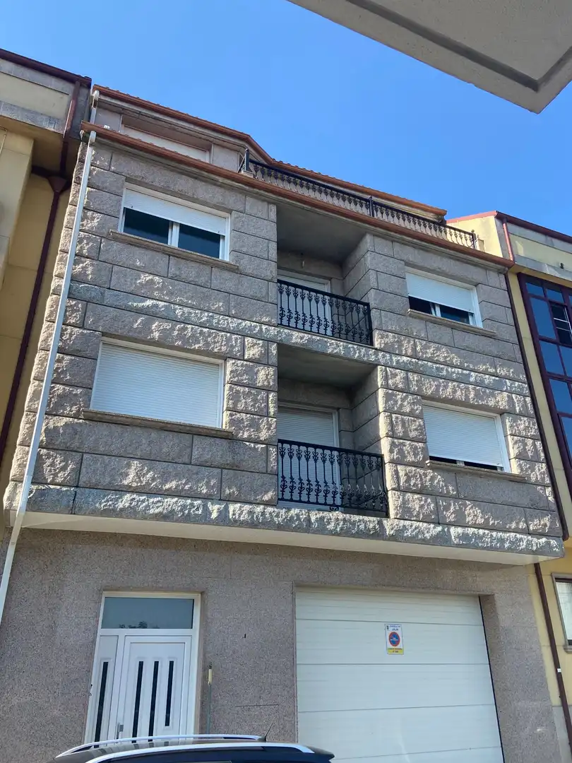 Mixed residential for sale in Lalín, imagen 5