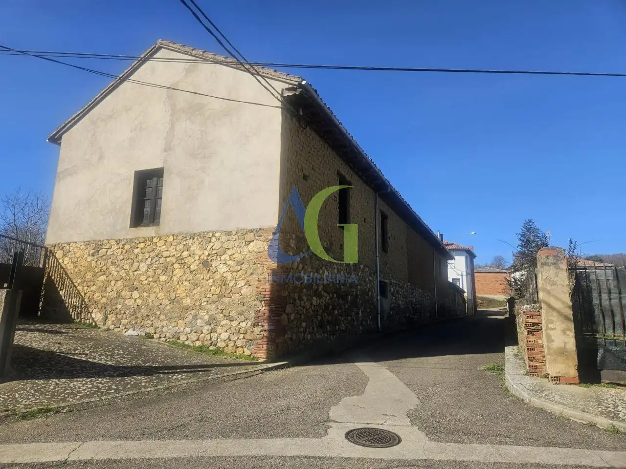 Casa con jardín en venta en CARRETERA, imagen 2