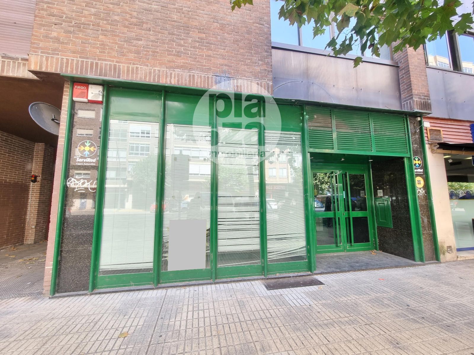 Vista exterior de Local de alquiler en Burgos Capital