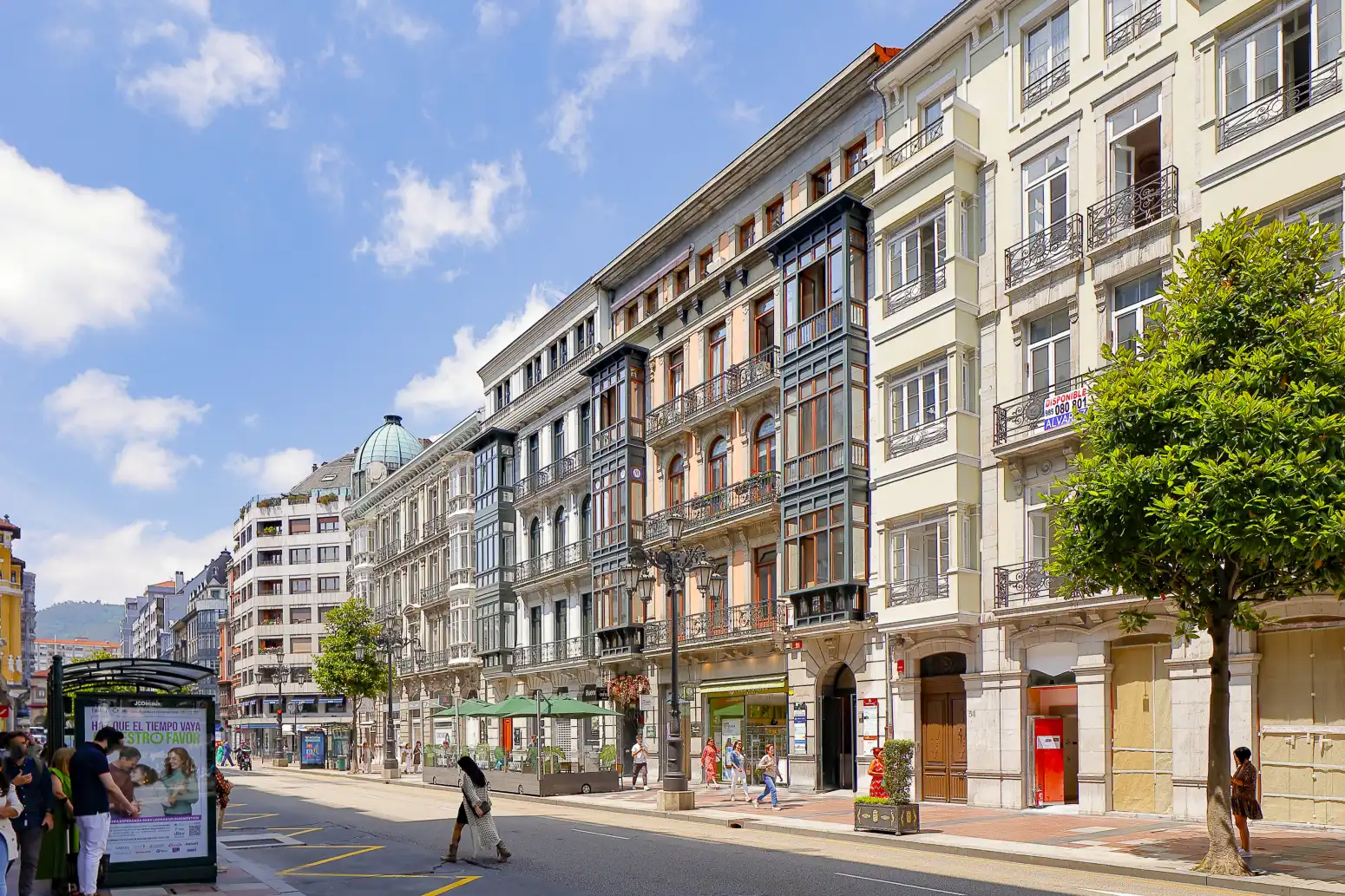 Piso con terraza en alquiler en Oviedo - URIA 54