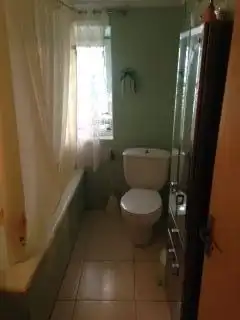 Bany de Casa o xalet en venda en La Cerollera amb Calefacció, Jardí privat i Terrassa