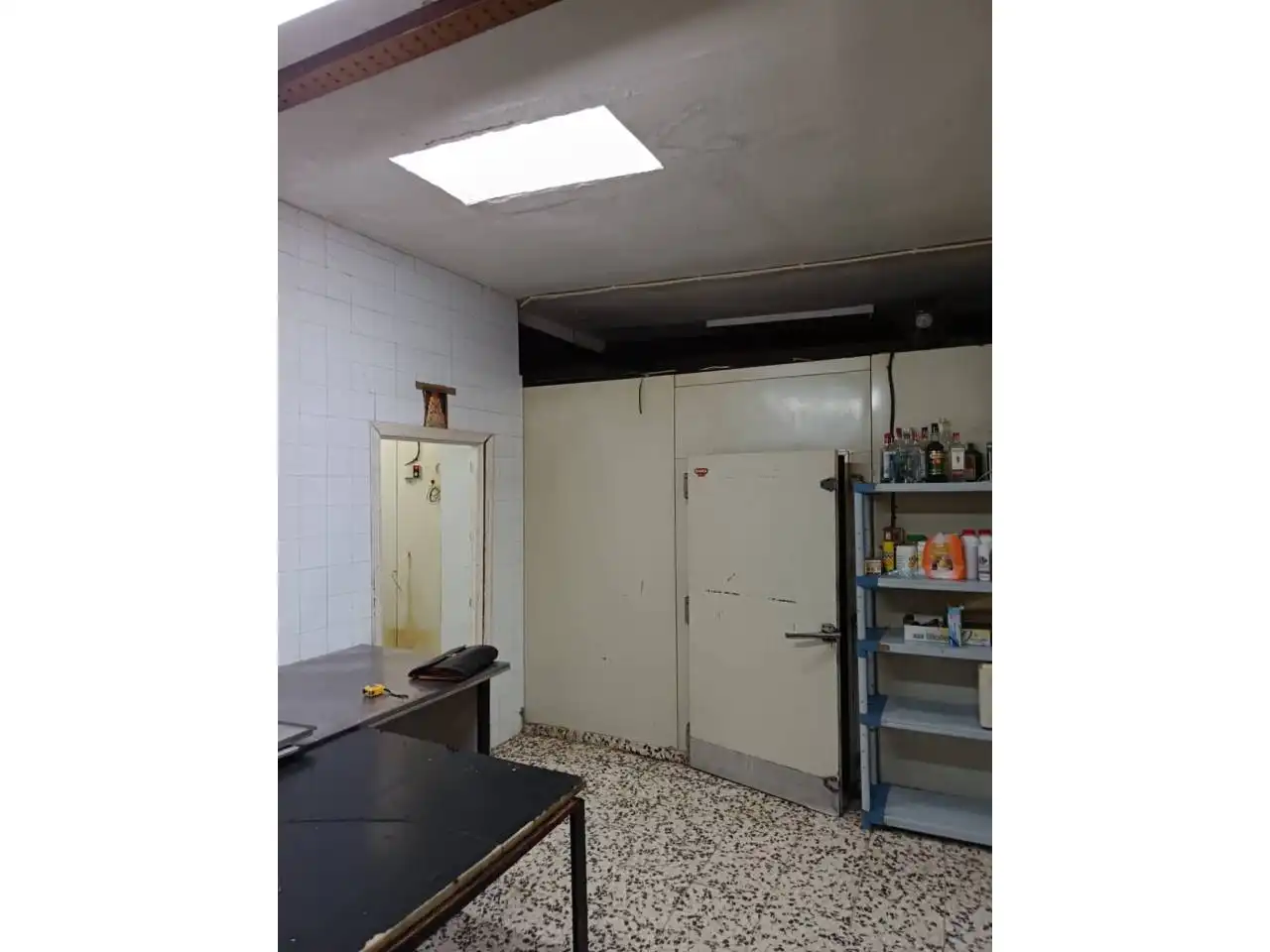 Cuina de Local de lloguer en Huelva amb Aire condicionat