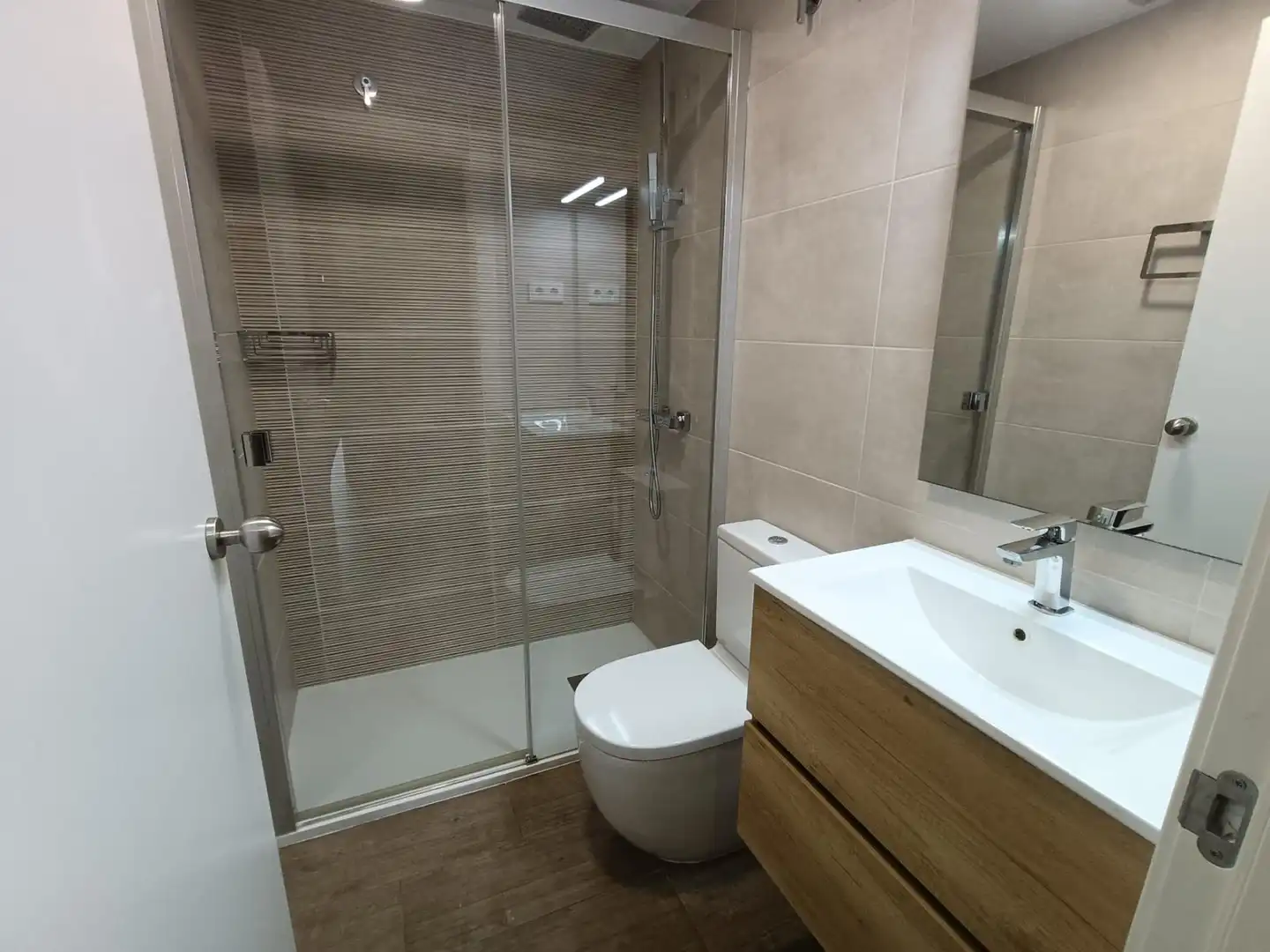 Baño de Dúplex en venta en Arenys de Mar con Aire acondicionado, Calefacción y Terraza