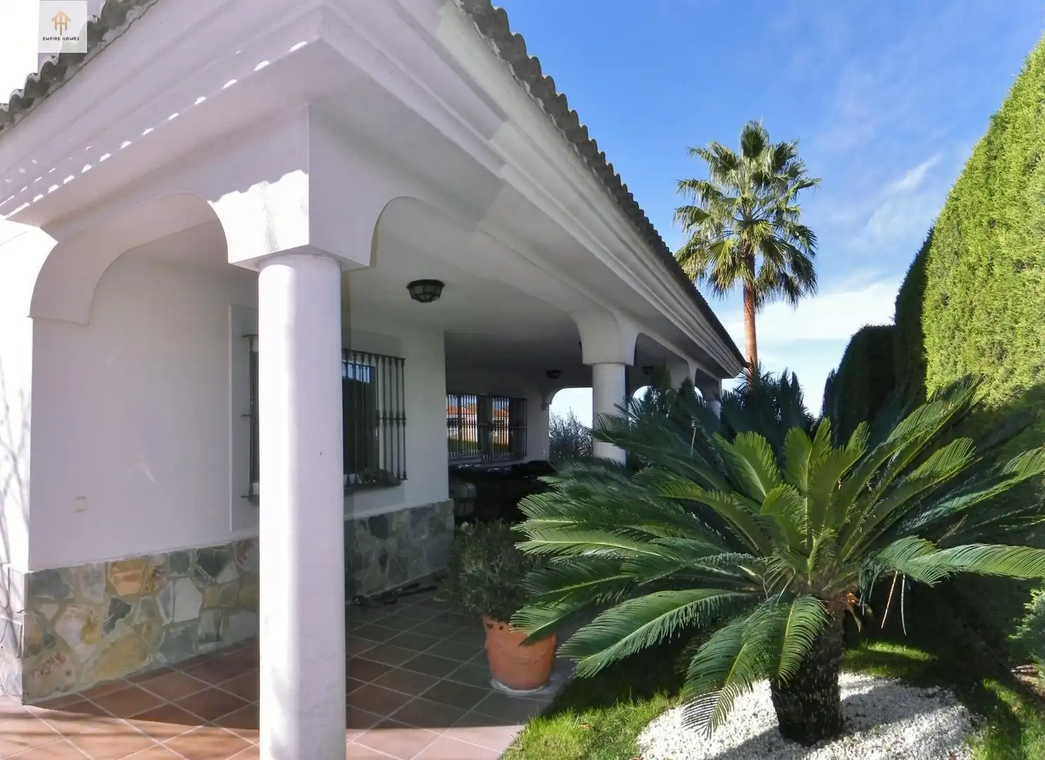 Vista exterior de Casa o xalet en venda en Cáceres amb Aire condicionat, Calefacció i Jardí privat