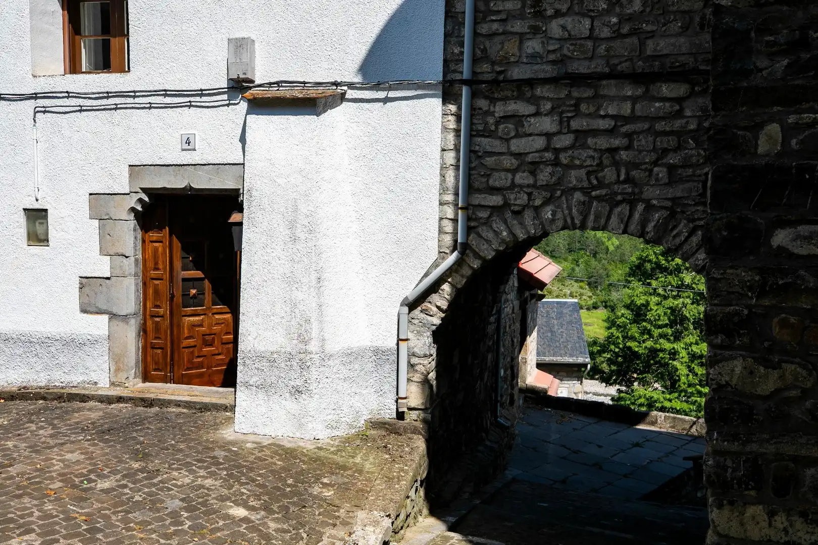 Vista exterior de Casa o chalet en venta en Aragüés del Puerto con Jardín privado, Terraza y Amueblado
