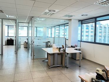 Oficina amb ascensor de lloguer a Centre