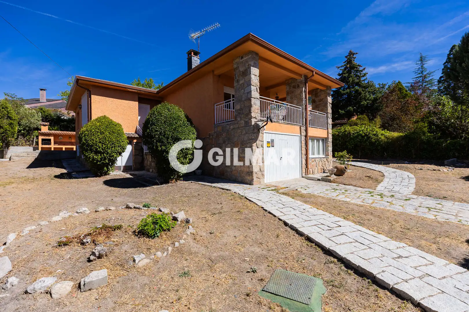 Detached house with pool for sale in Soto del Real, imagen 2