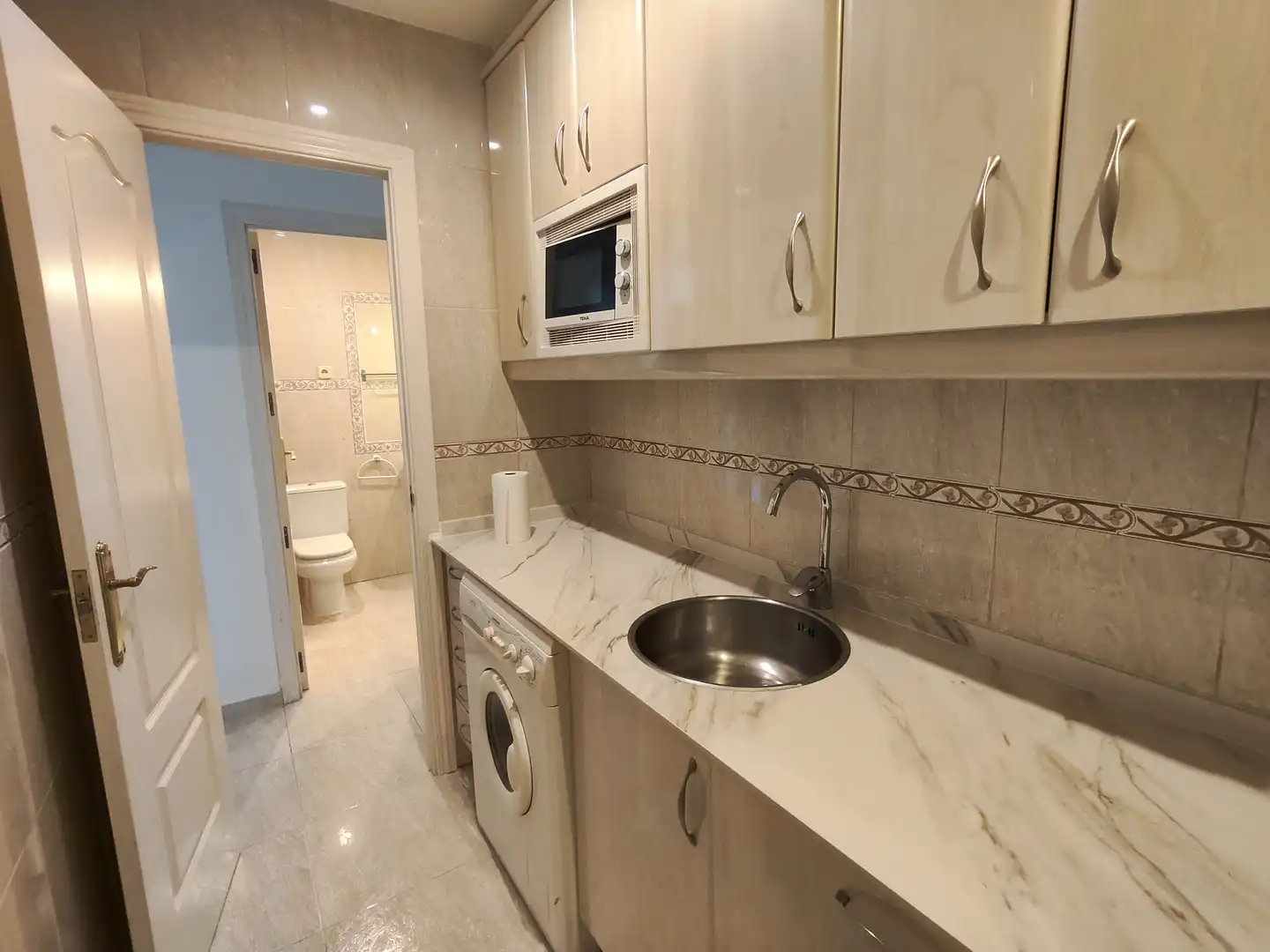 Kitchen of Apartments for rent in Madrid  with Air Conditioner, Heating and Furnished