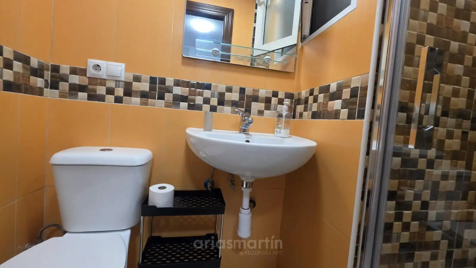 Badezimmer von Wohnung zur untervermieten in Salamanca mit Heizung, Terrasse und Möbliert