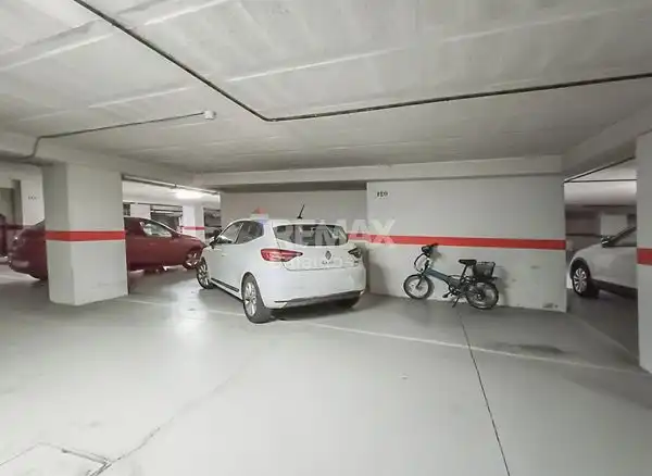 Parkplatz von Wohnung zum Verkauf in Vigo  mit Heizung, Parkett und Terrasse