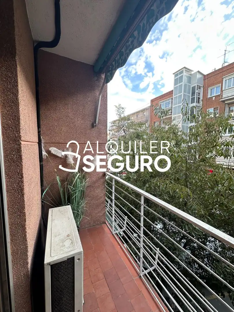 Balcony of Flat for rent in Ciudad Lineal