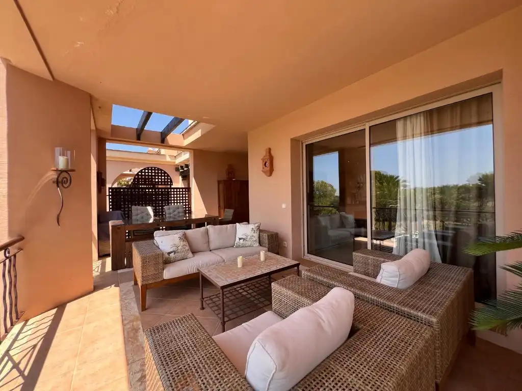 Terrasse von Wohnungen zur Miete in Calvià mit Klimaanlage, Privatgarten und Möbliert