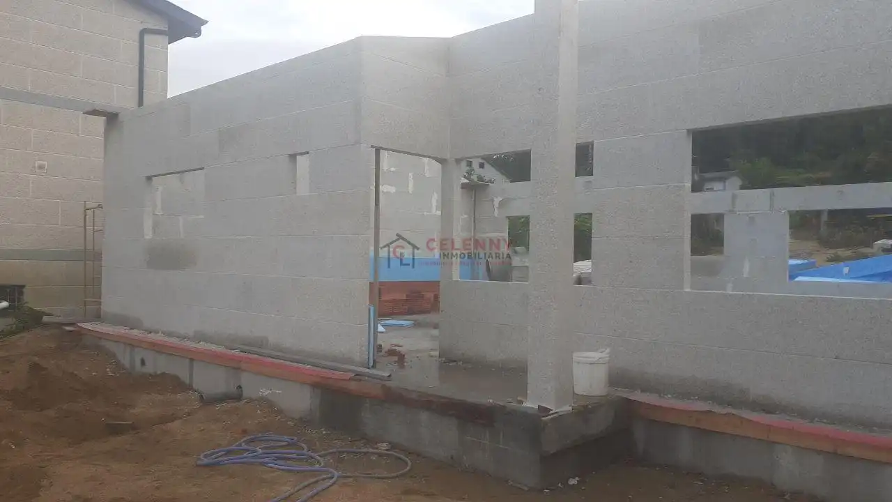 Exterior view of Houses for sale in Toén  with Heating, Private garden and Parquet flooring