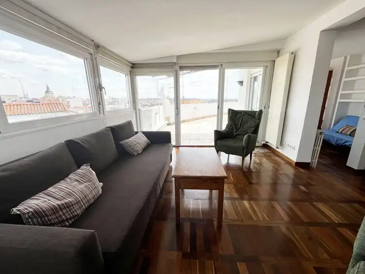 Sala de estar de Ático de alquiler en Madrid con Aire acondicionado, Calefacción y Parquet
