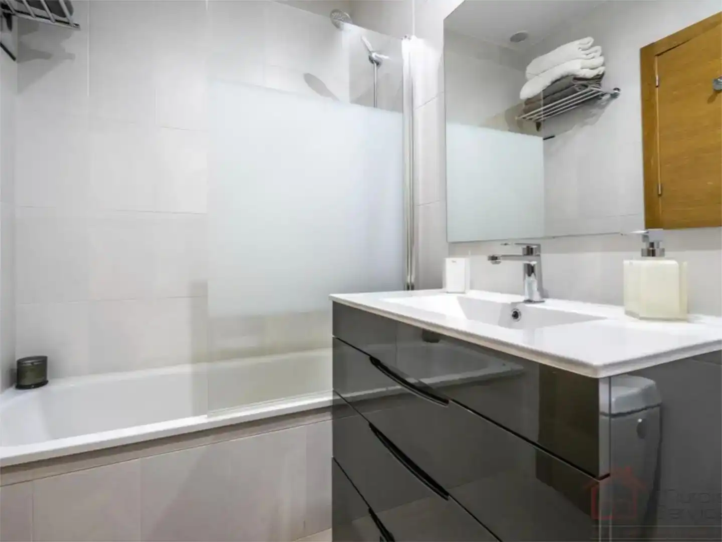 Bathroom of Flat for sale in Torre-Pacheco  with Air Conditioner, Swimming Pool and Furnished