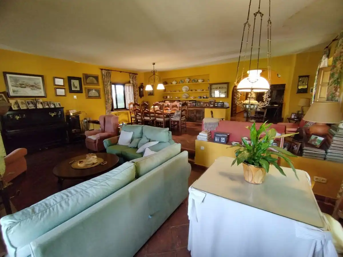 Living room of Houses for sale in Plasencia  with Storage room