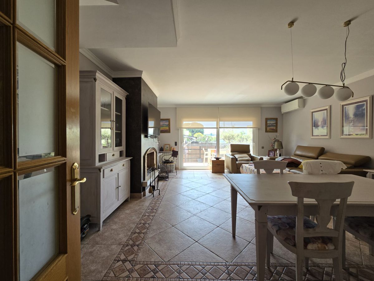 Sala de estar de Casa o chalet en venta en La Garriga con Aire acondicionado, Calefacción y Terraza