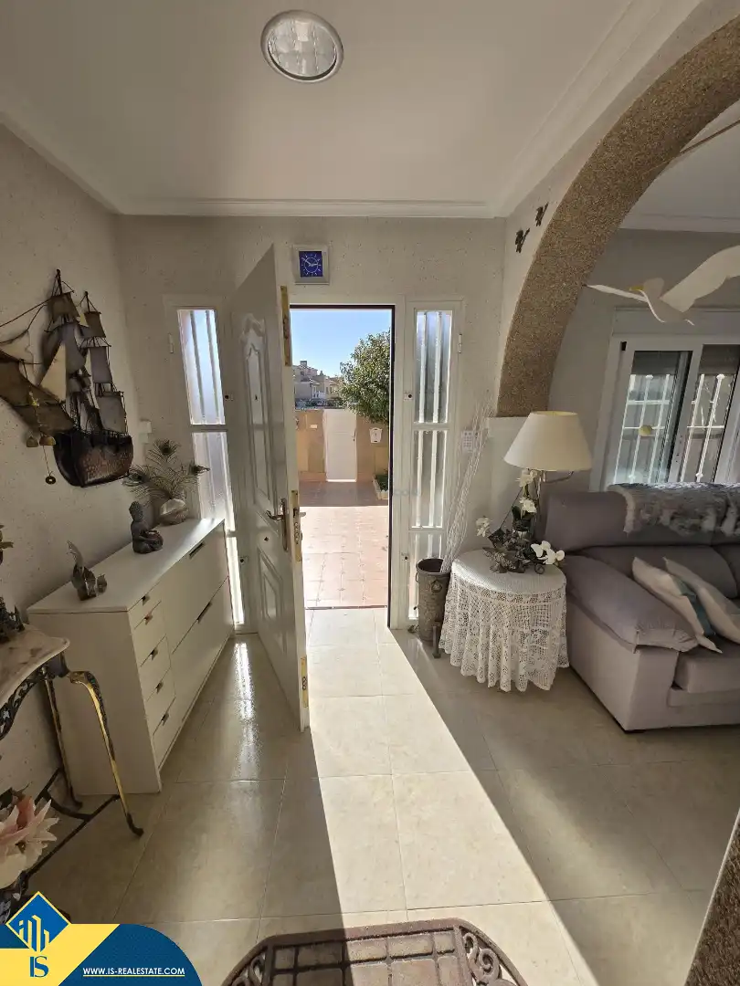 Chalet en venta en Nueva Torrevieja - Aguas Nuevas, imagen 2