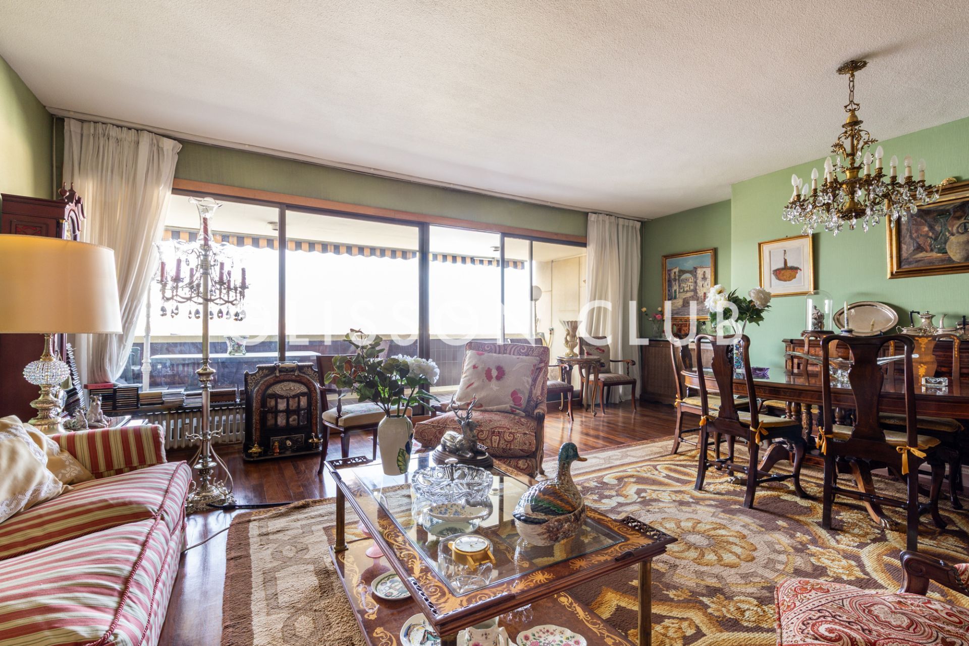 Living room of Flat for sale in  Madrid Capital  with Air Conditioner, Heating and Terrace