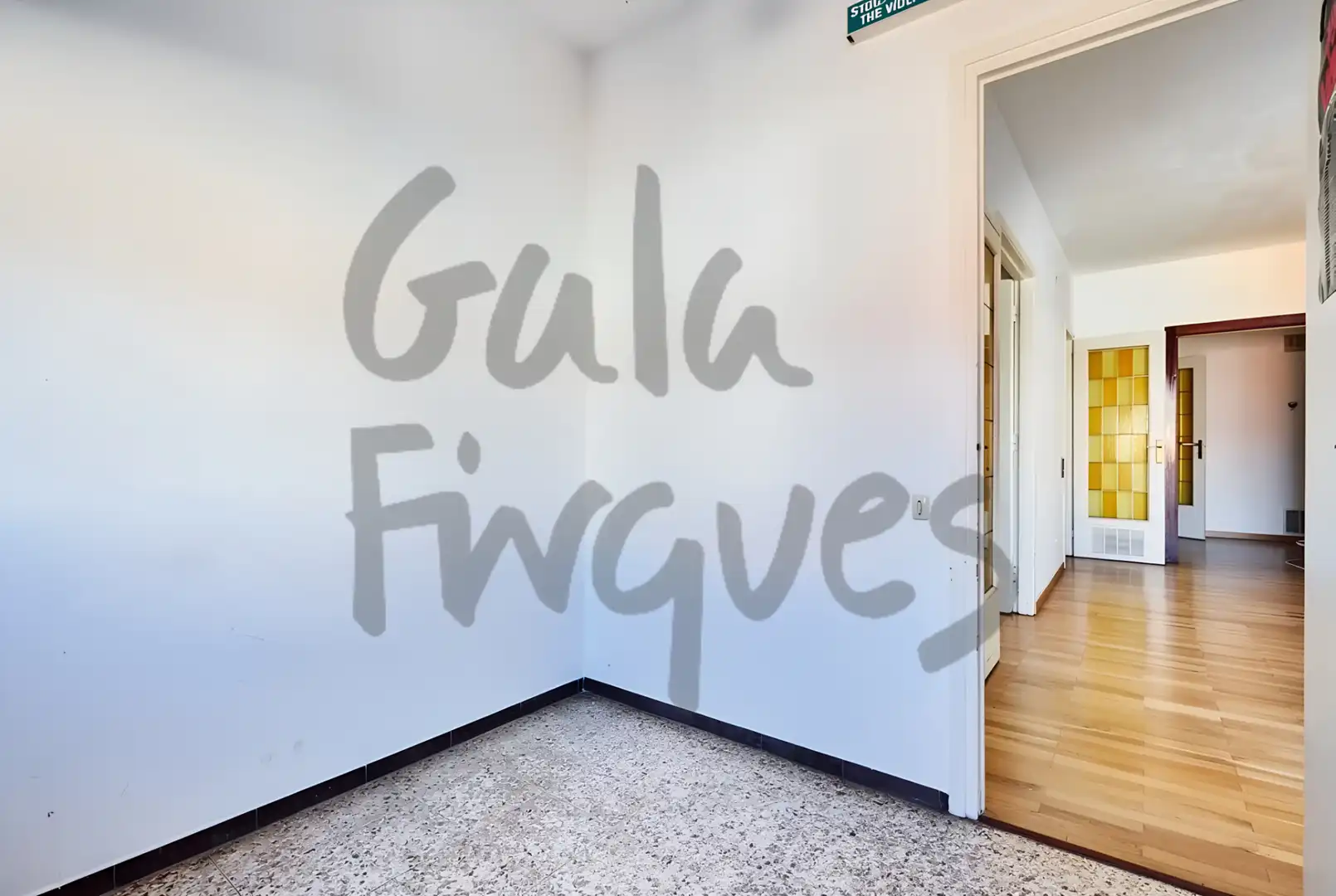 Flat for sale in Barcelona  with Air Conditioner and Balcony