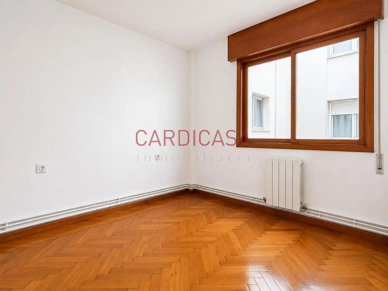 Habitación de Piso en venta en Vigo  con Calefacción, Parquet y Terraza