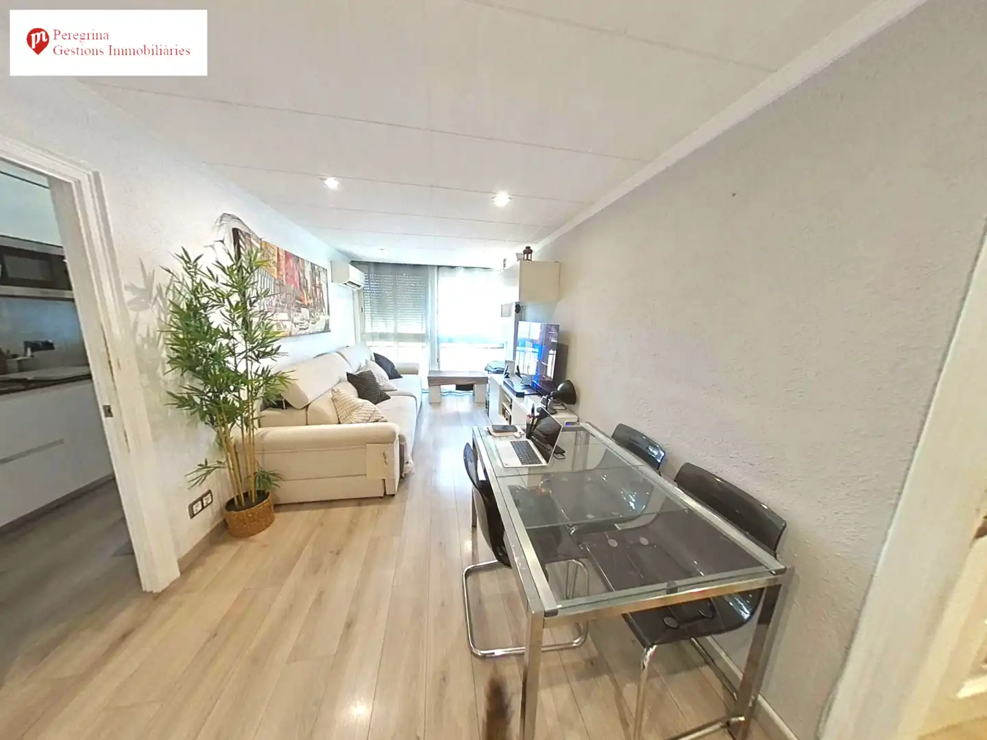 Living room of Flat for sale in Badalona  with Air Conditioner, Heating and Parquet flooring