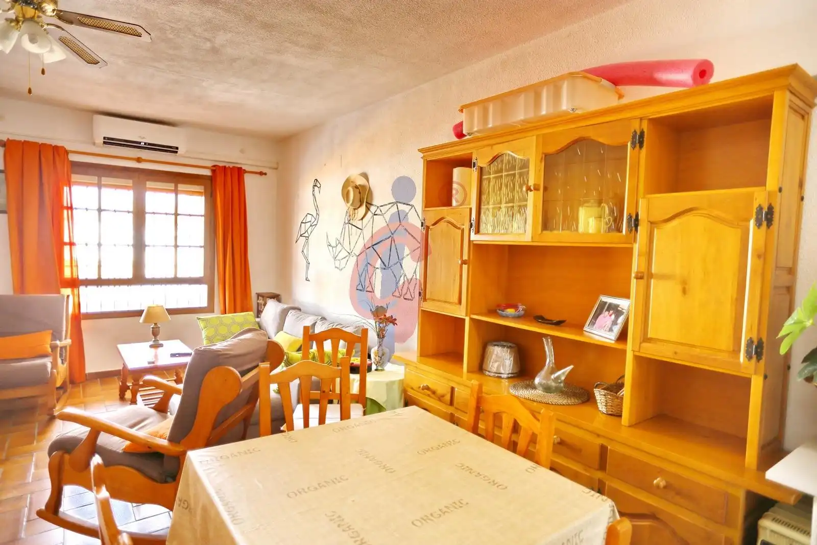 Sala d'estar de Casa adosada en venda en Torrevieja amb Aire condicionat, Calefacció i Terrassa