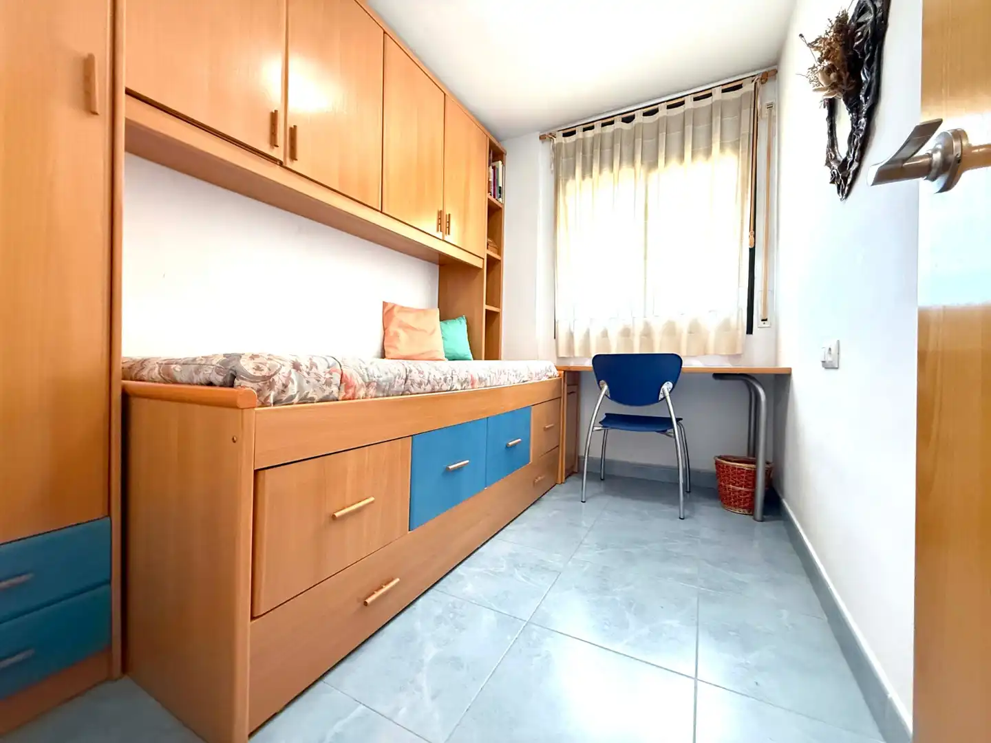 Schlafzimmer von Wohnungen zum Verkauf in Cambrils mit Heizung, Privatgarten und Möbliert