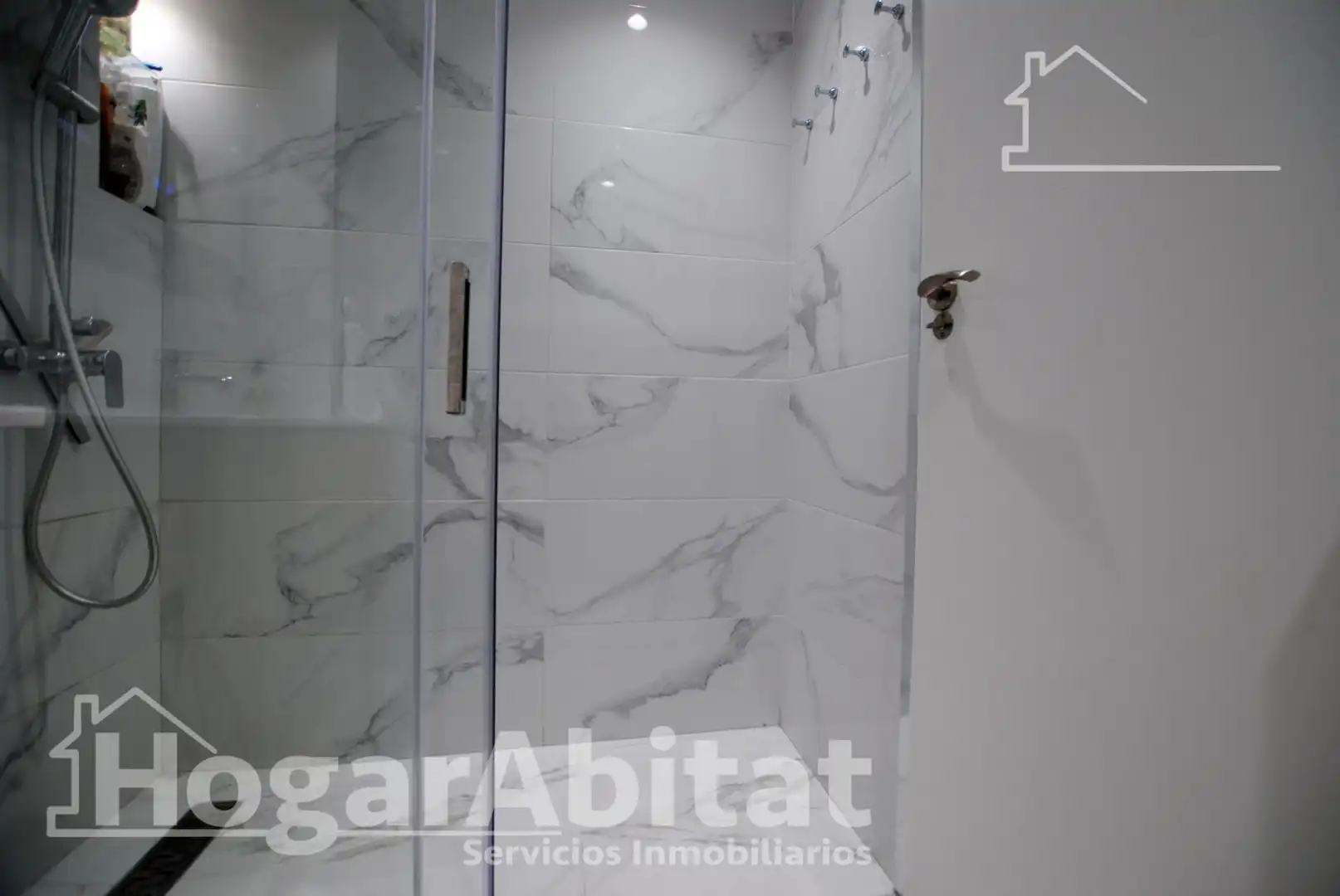 Baño de Piso en venta en Gandia con Aire acondicionado, Calefacción y Terraza