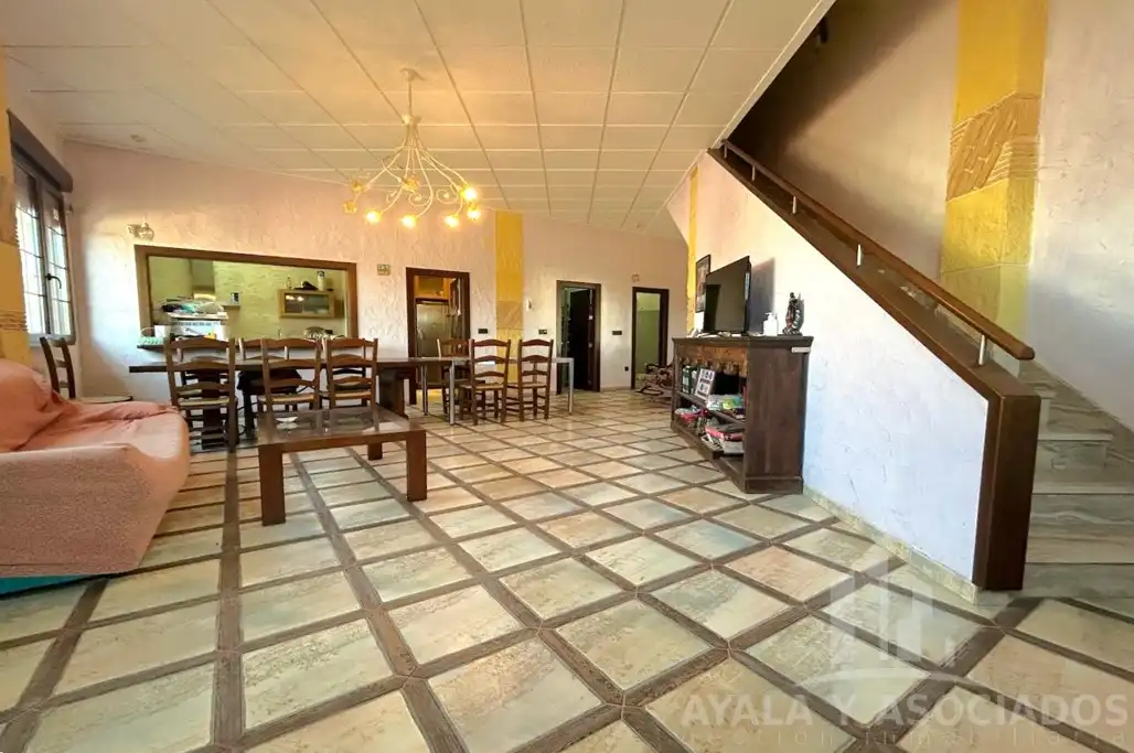 Menjador de Finca rústica en venda en Cartagena amb Aire condicionat, Calefacció i Jardí privat