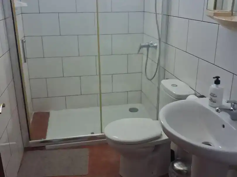 Badezimmer von Erdgeschoss zur Miete in Santa Brígida mit Möbliert
