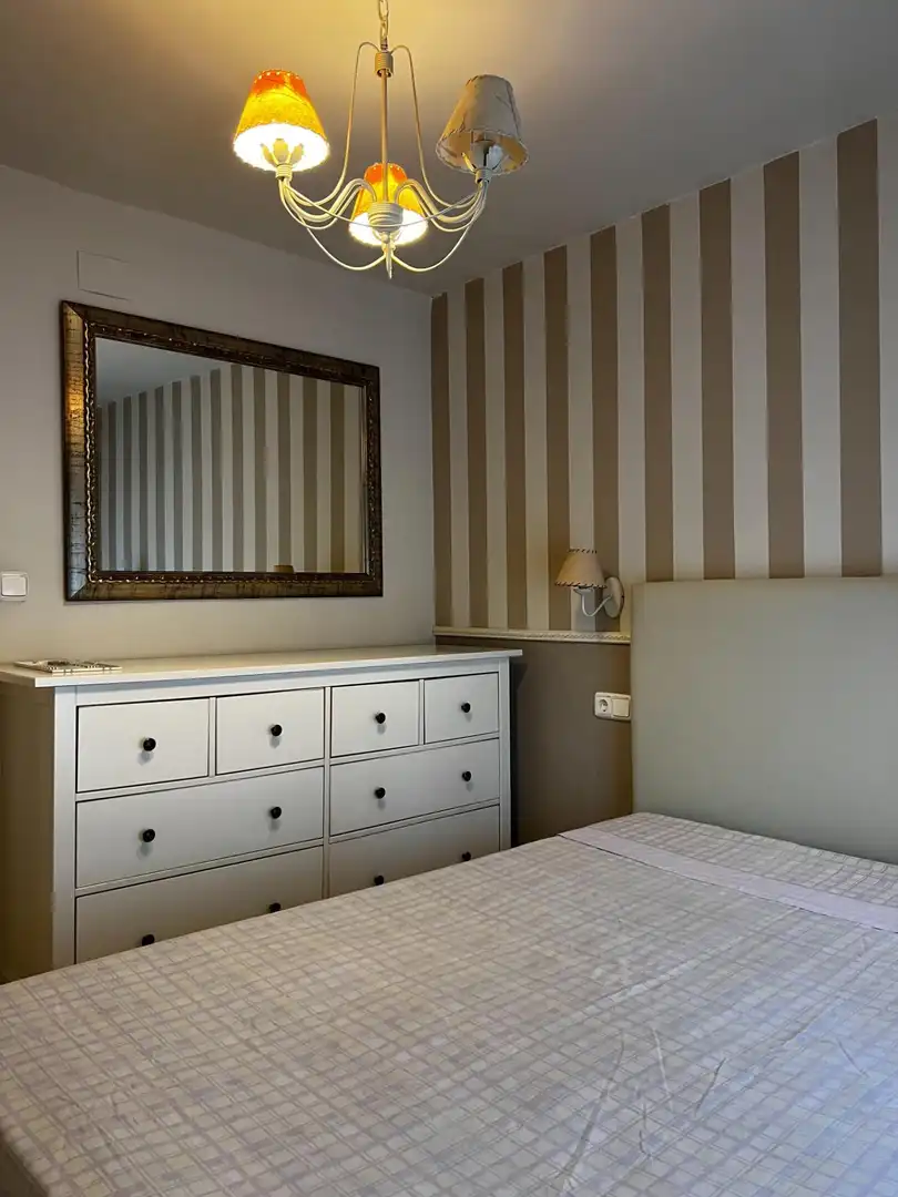 Habitación de Piso de alquiler en Yecla con Aire acondicionado, Calefacción y Jardín privado