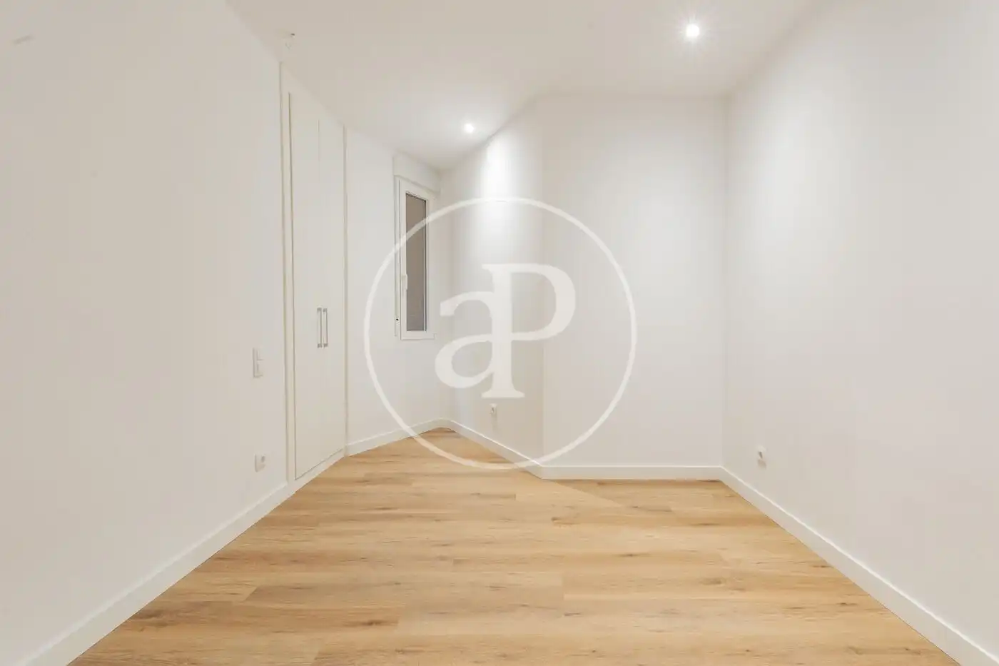 Habitación de Piso en venta en Madrid con Calefacción y Amueblado