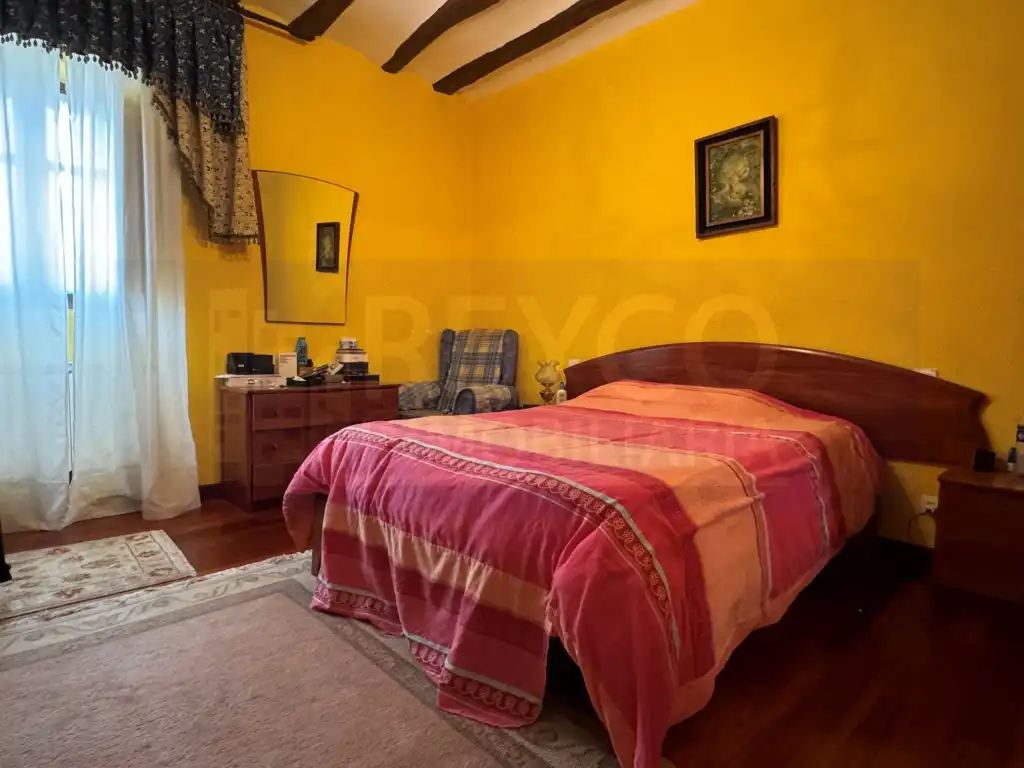 Dormitori de Casa o xalet en venda en Baños de Rioja
