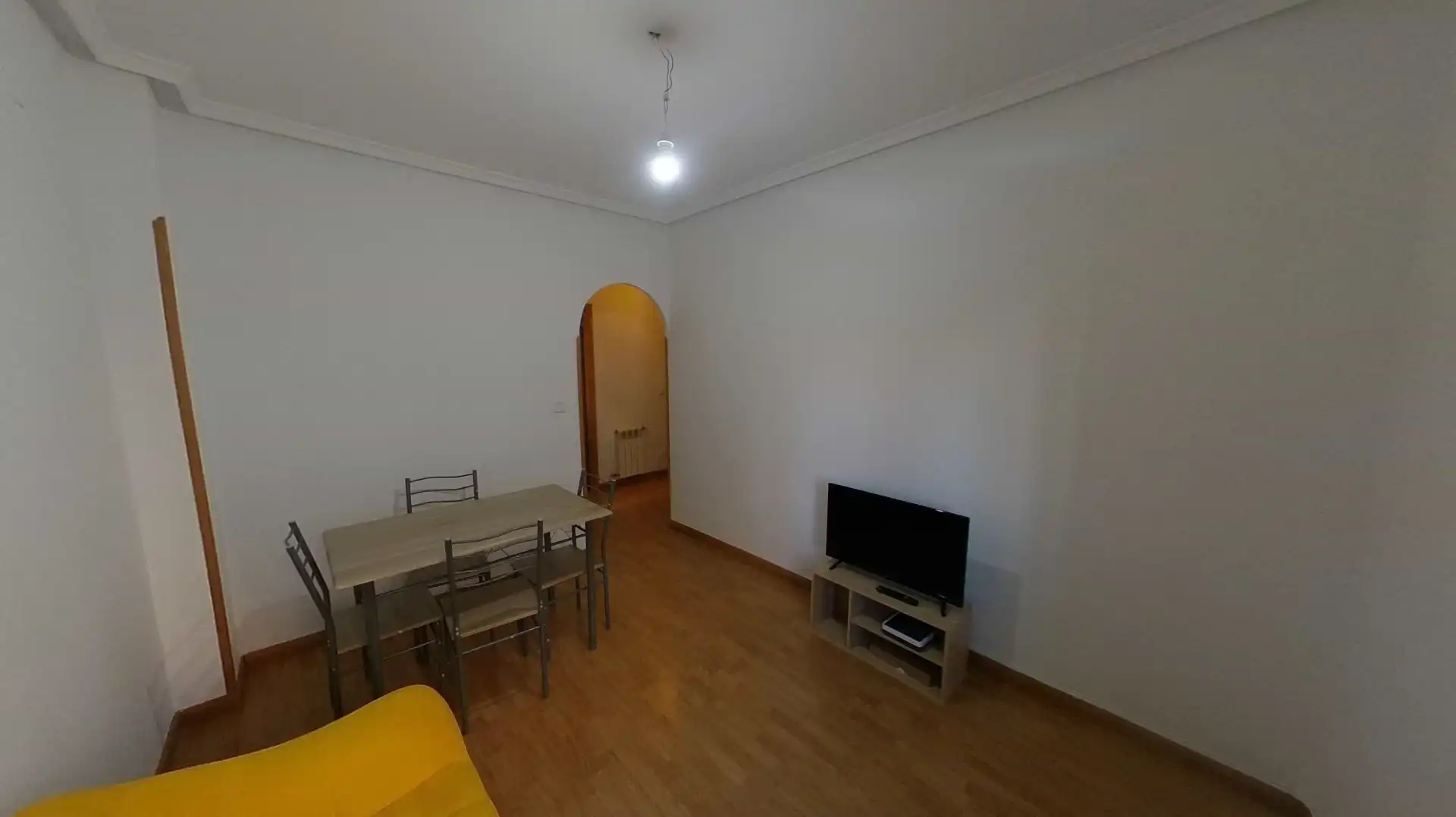 Wohnung zur Miete in Plaza de Arteijo, Pilar
