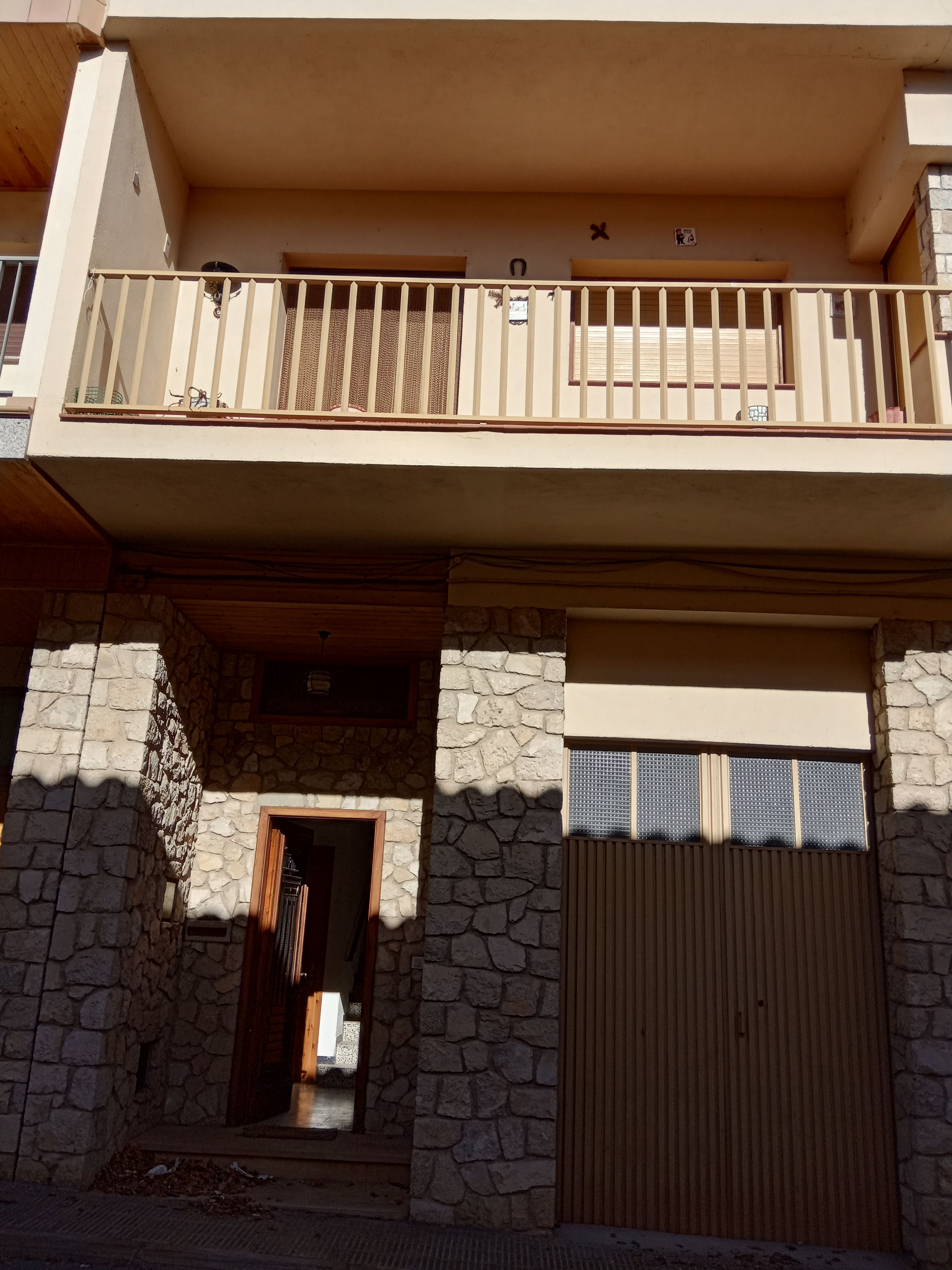Exterior view of Single-family semi-detached for sale in Sant Llorenç de Morunys  with Heating, Terrace and Furnished