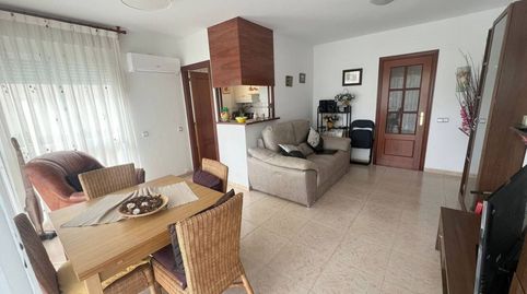 PLANTA BAJA CON JARDÍN PRIVADO EN ZONA MARITIM DE CUBELLES.