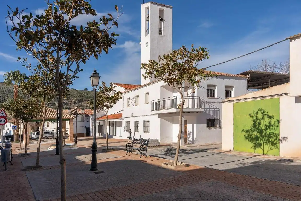 Vista exterior de Casa o xalet en venda en Cacín amb Balcó
