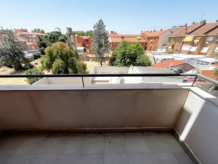 Terrassa de Pis de lloguer en Madrid amb Calefacció, Parquet i Terrassa