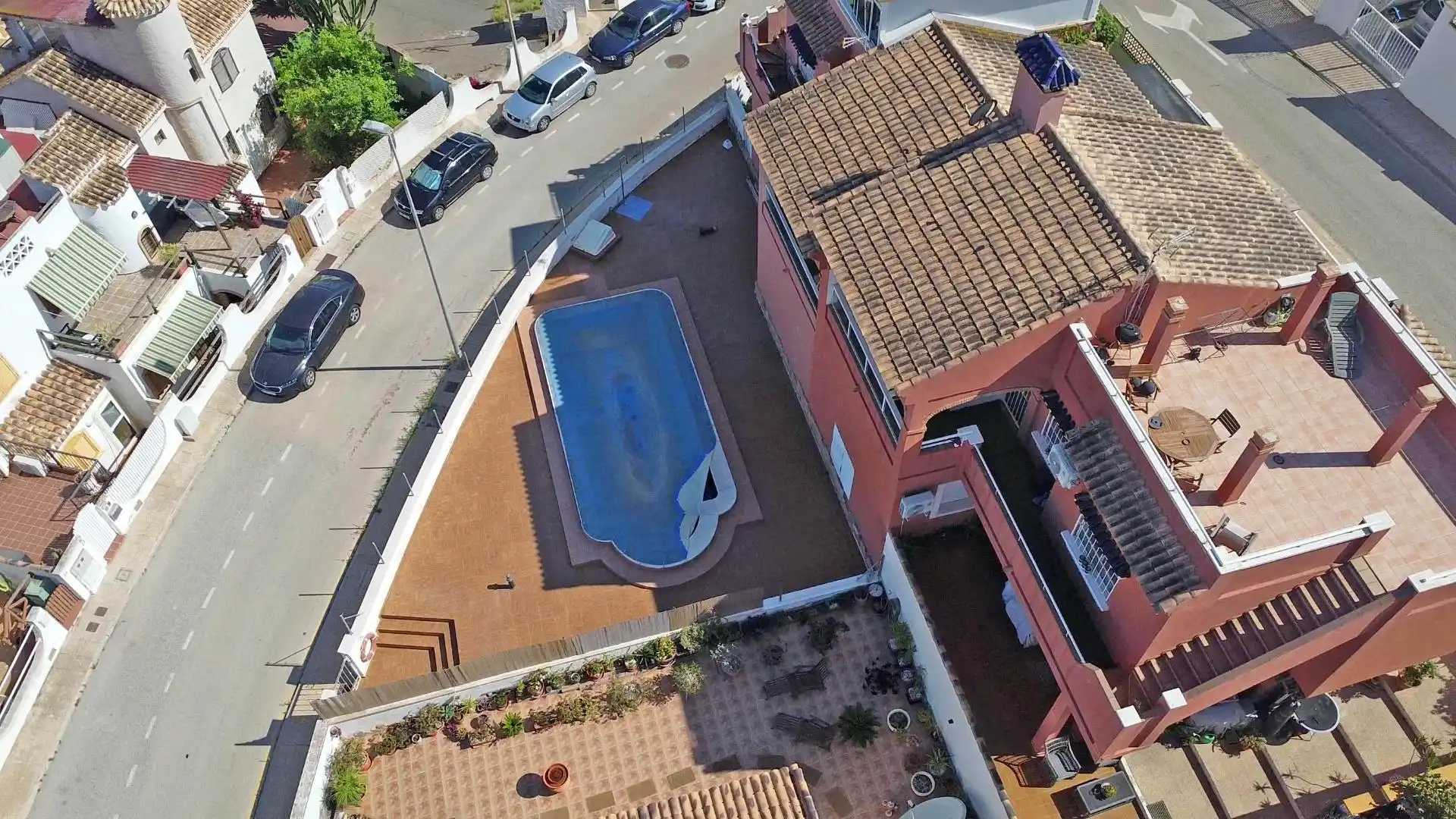 Vista exterior de Casa adosada en venta en Cartagena con Terraza, Amueblado y Piscina comunitaria